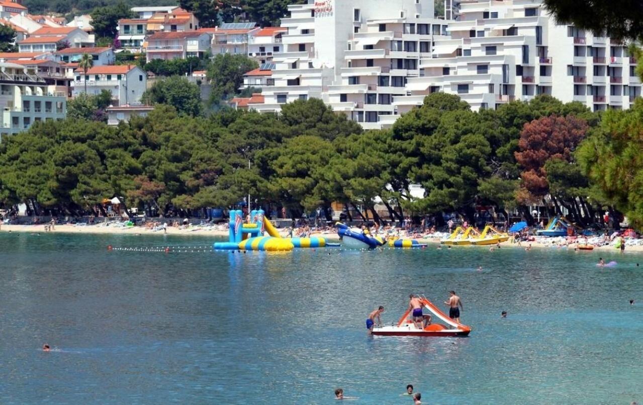 Apartment Fila - Large & Close To The Beach Makarska Exterior photo